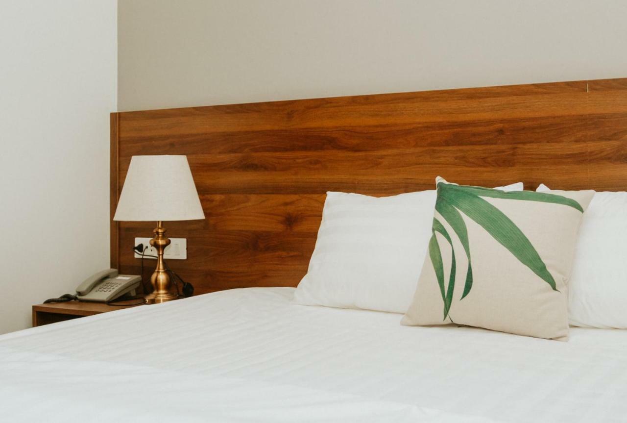 Luxstay Hotel Ha Long Exterior photo